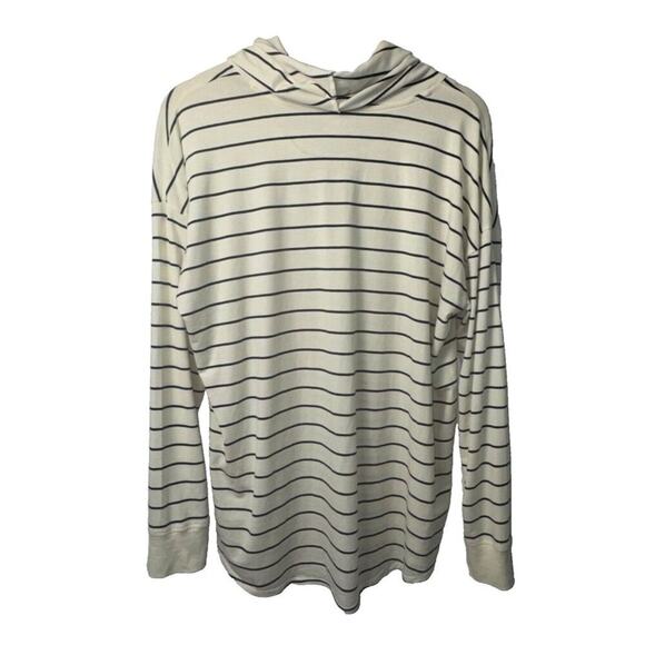 L.L. Bean Women’s Large Ivory Blue Striped Lightweight Long Sleeve Top - Picture 3 of 5